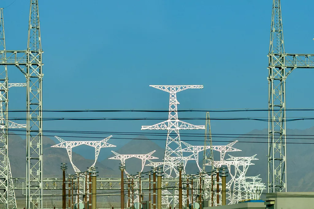 power-substation-transmission-lines-energy-metacrypto-unsplash